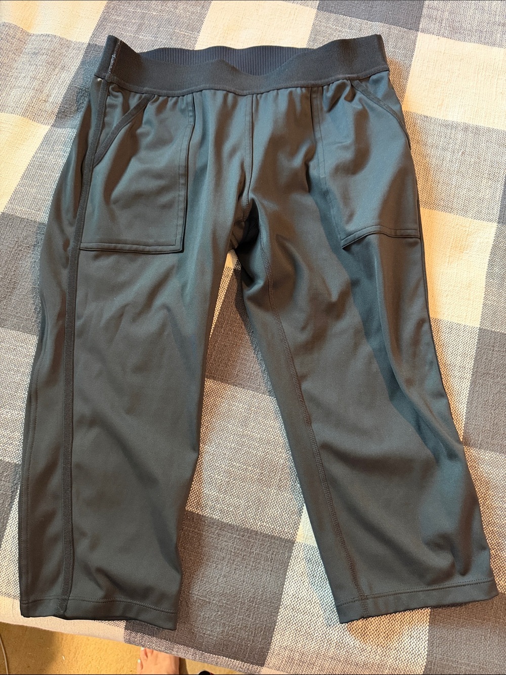 Athleta Dark Gray Cropped Performance Capris